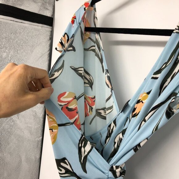 Maggy London Light Blue Floral Wrap Midi Dress size 4 - Picture 13 of 16